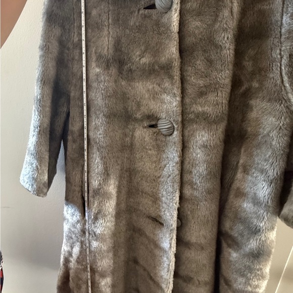 Vintage faux fur coat - Picture 12 of 13